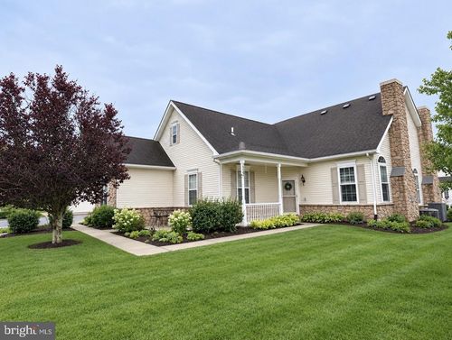 1022 Bordeaux Ln, PENNSBURG, PA, 18073-1227 | Card Image