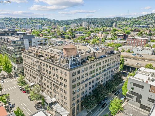 apt-511-1420 Nw Lovejoy St, Portland, OR, 97209-2744 | Card Image