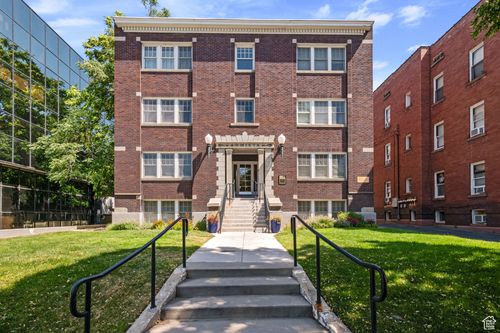 apt-206-555 E 100 S, Salt Lake City, UT, 84102-1951 | Card Image
