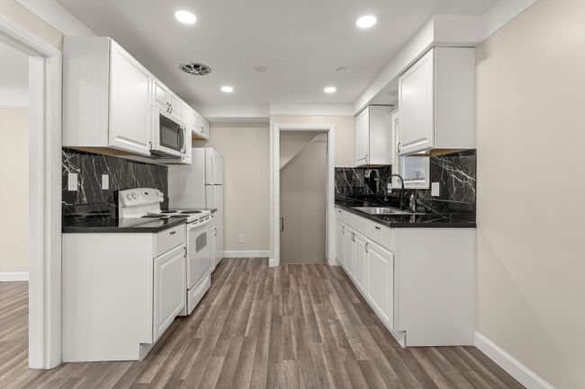 14601 Jonas Ave, House other with 3 bedrooms, 2 bathrooms and null parking in Allen Park MI | Image 9