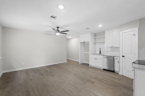 6121 Ridgemont St, Houston, TX, 77087-2011 | Card Image