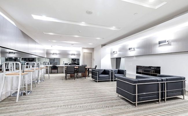 1007 - 7165 Yonge St, Condo with 2 bedrooms, 1 bathrooms and 1 parking in Thornhill ON | Image 24