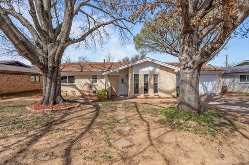 1129 Irwin Dr, Hurst, TX, 76053-4229 | Card Image
