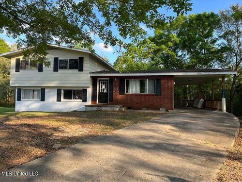 3806 Devonshire Dr, Moss Point, MS, 39563-4014 | Card Image