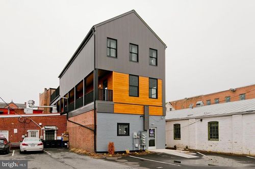 apt-202-160 N Loudoun St, WINCHESTER, VA, 22601-3991 | Card Image