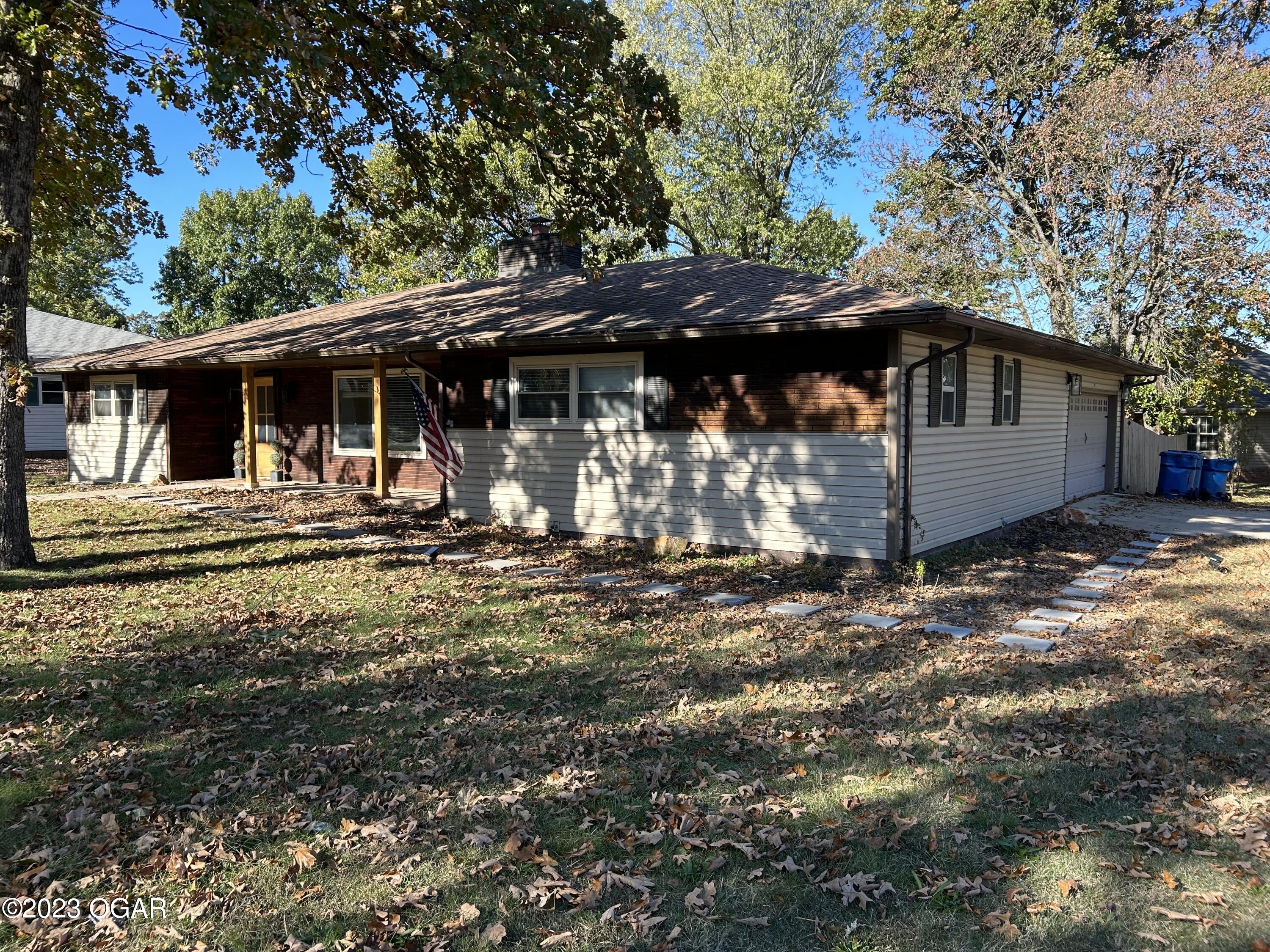 Briarbrook Dr, Carl Junction, MO 64834