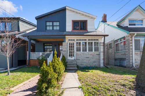 99 Kent Rd, Toronto, ON, M4L2X5 | Card Image