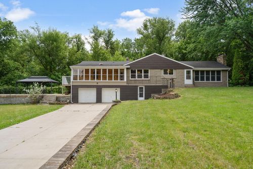 30 Woodridge Ln, Sunfish Lake, MN, 55077-1431 | Card Image