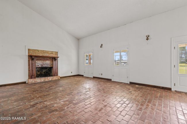 1243Huval-25 | Image 18