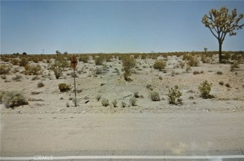 240 Vic Avenue J-8, Lancaster, CA, 93535 | Card Image