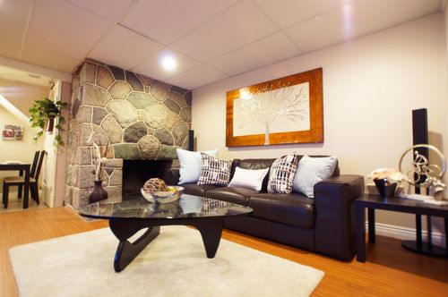 48xx Mckee Pl, Burnaby, BC, V5J2T2 | Card Image