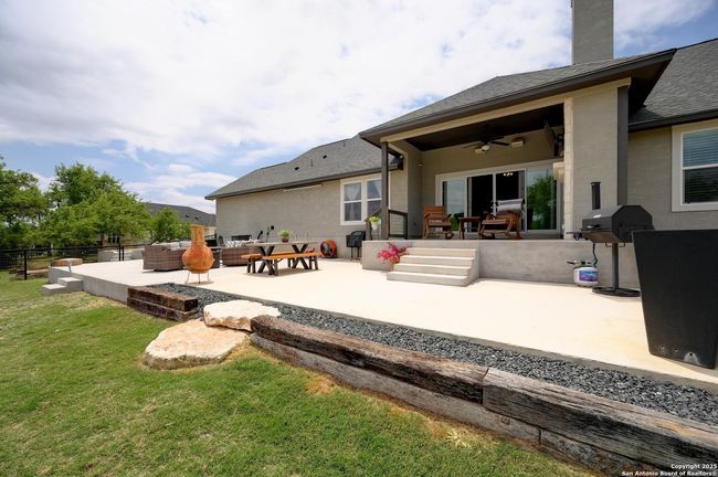 115 S Calvin Barrett, House other with 4 bedrooms, 3 bathrooms and null parking in Blanco TX | Image 20