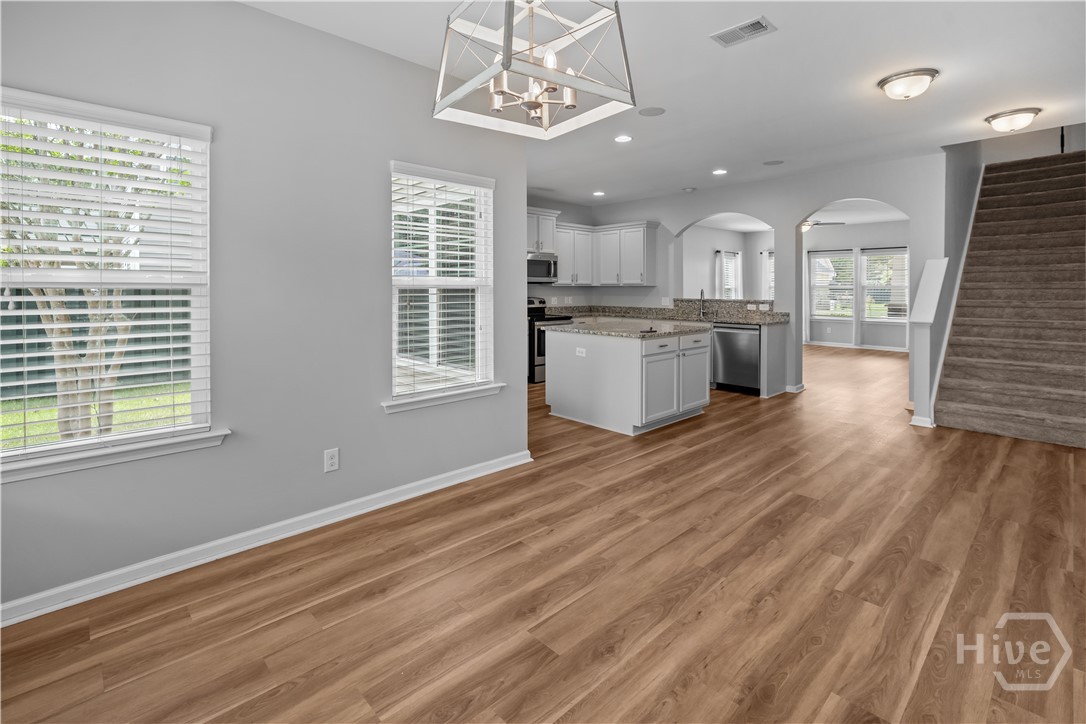 Residential in Richmond Hill 5