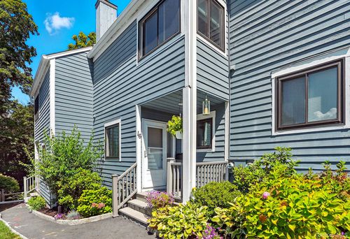 16 Timber Rdg, Mount Kisco, NY, 10549-3623 | Card Image