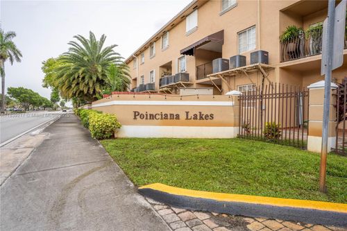101-17425 Nw 75th Pl, Hialeah, FL, 33015 | Card Image