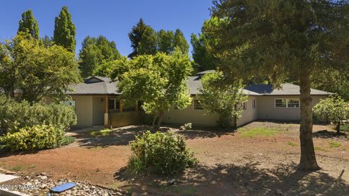 1202 N Navajo Dr, Flagstaff, AZ, 86001-3038 | Card Image