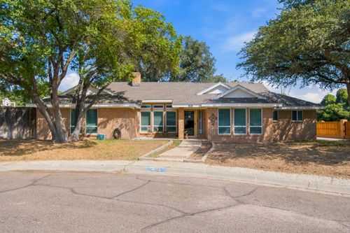 2300 Hermitage Ct, Midland, TX, 79705-2624 | Card Image
