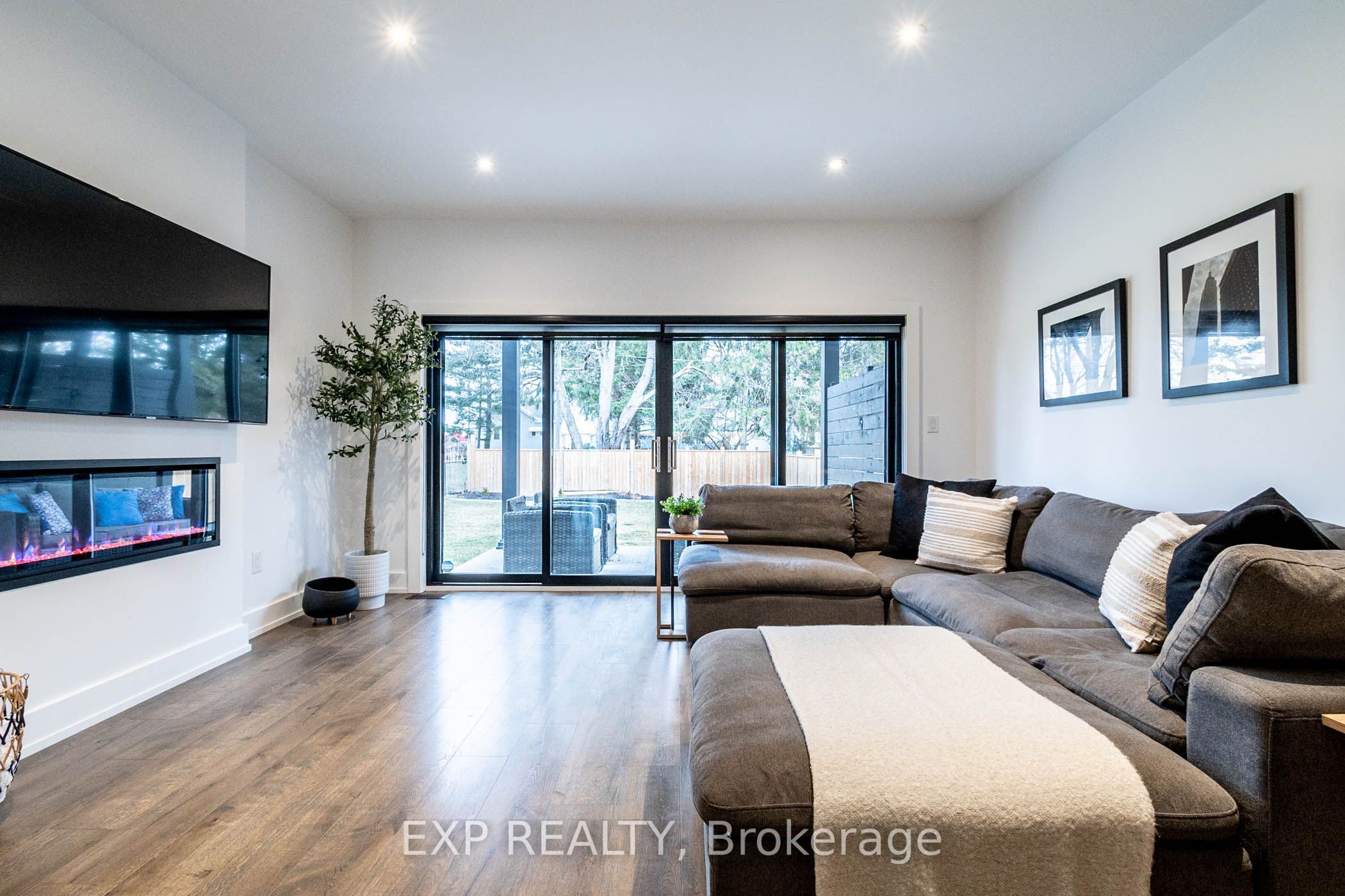 Residential in Niagara Falls 5