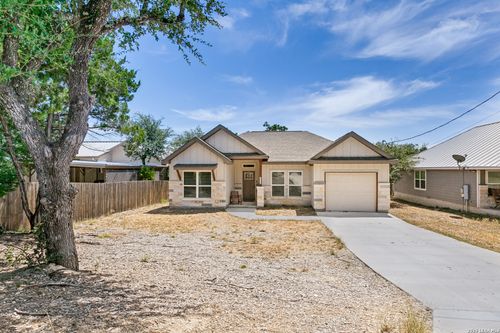550 Eastview Dr, Canyon Lake, TX, 78133-6554 | Card Image