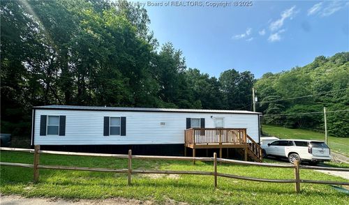 80 Restful Haven Dr, Logan, WV, 25601-1599 | Card Image