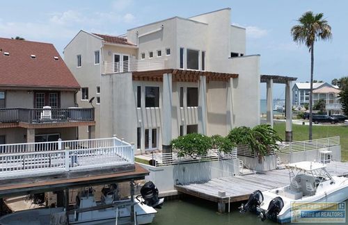 apt-b-5702 Laguna Cir S, South Padre Island, TX, 78597-7668 | Card Image