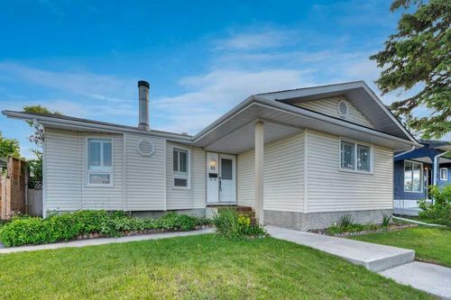 23 Penworth Cres Se, Calgary, AB, T2A4C5 | Card Image