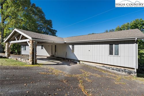 1803 Goforth Rd, Blowing Rock, NC, 28605-8203 | Card Image