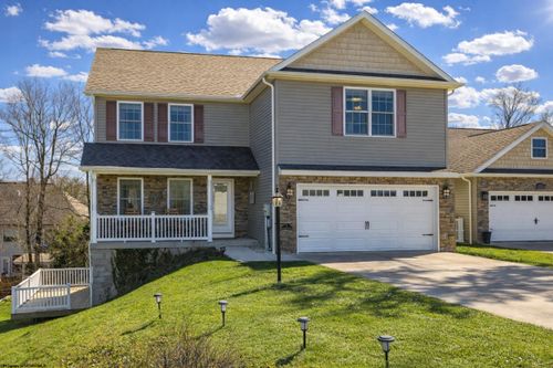 2 Windsong Ln, Morgantown, WV, 26508-4533 | Card Image