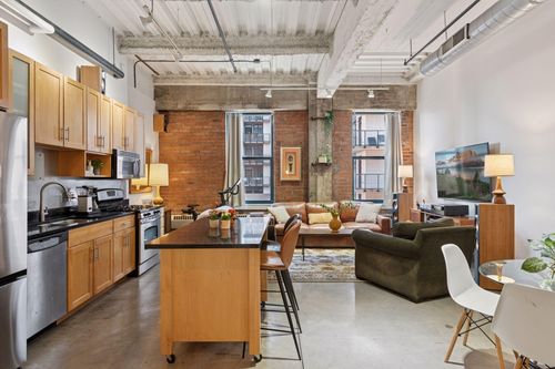 unit-610-250 Park Ave, Minneapolis, MN, 55415-1179 | Card Image