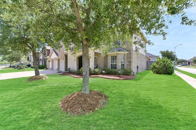2102 Asbury Ct, House other with 5 bedrooms, 4 bathrooms and 3 parking in Pearland TX | Image 40