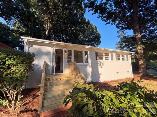 1933 Choyce Cir, Charlotte, NC, 28217-3928 | Card Image