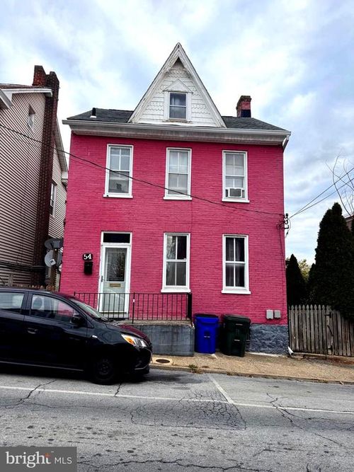 54 Randolph Ave, HAGERSTOWN, MD, 21740-4010 | Card Image