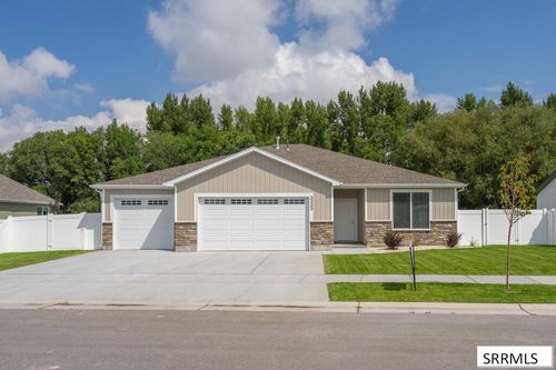 2222 W 550 S, Rexburg, ID, 83440-5585 | Card Image