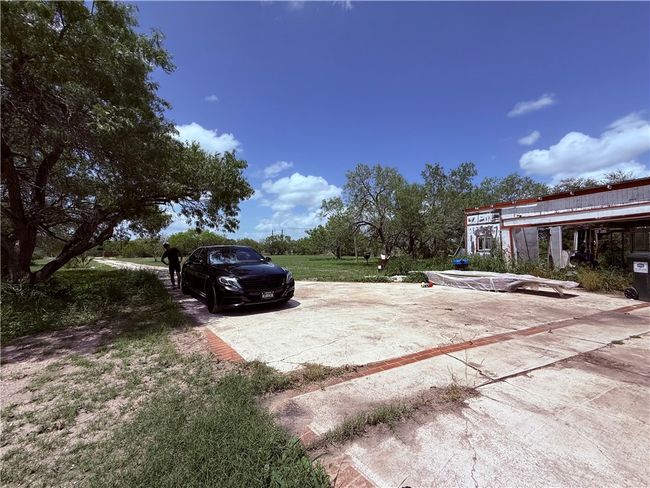 5742 Hidden Valley Loop, House other with 3 bedrooms, 2 bathrooms and null parking in Sandia TX | Image 19