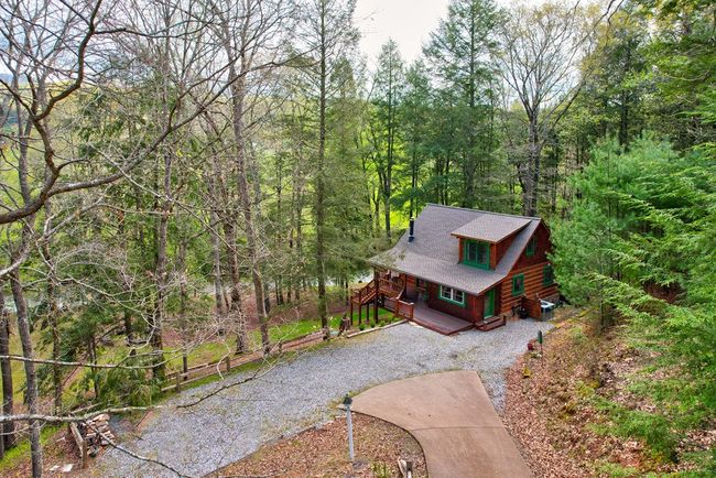 33 Spruce Dr, Home with 3 bedrooms, 3 bathrooms and null parking in Suches GA | Image 36