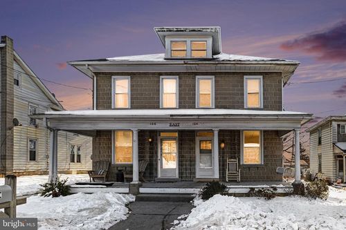 104 E Harrisburg Ave, ELIZABETHTOWN, PA, 17022-8105 | Card Image