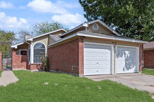 4745 Poppy Dr E, Fort Worth, TX, 76137-2365 | Card Image
