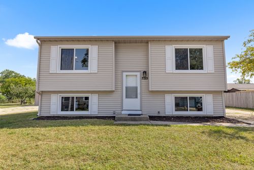 7725 Boulder St, Loves Park, IL, 61111-3127 | Card Image