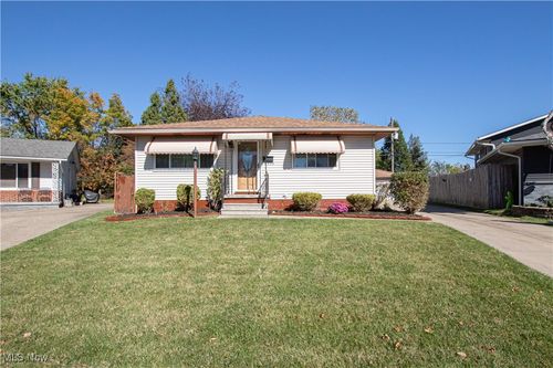 4325 Moonglow Ln, Cleveland, OH, 44109-3743 | Card Image