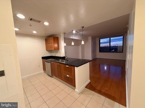 1615-penthouse-2451 Midtown Ave, ALEXANDRIA, VA, 22303-1420 | Card Image