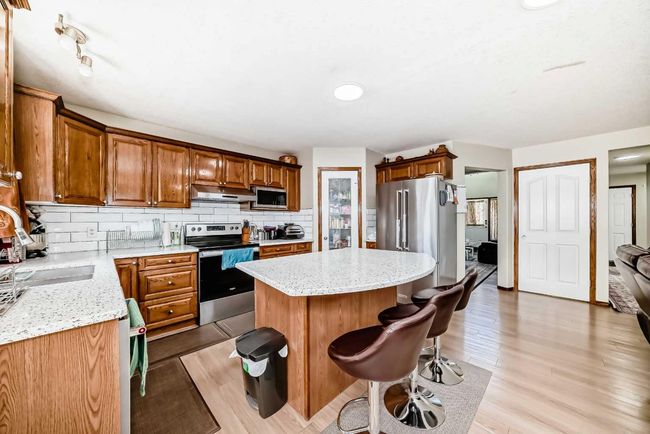 186 Saddleland Cres Ne, House other with 7 bedrooms, 4 bathrooms and 4 parking in Calgary AB | Image 8