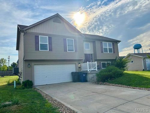 219 Rivers Edge Dr, Moscow Mills, MO, 63362-1188 | Card Image