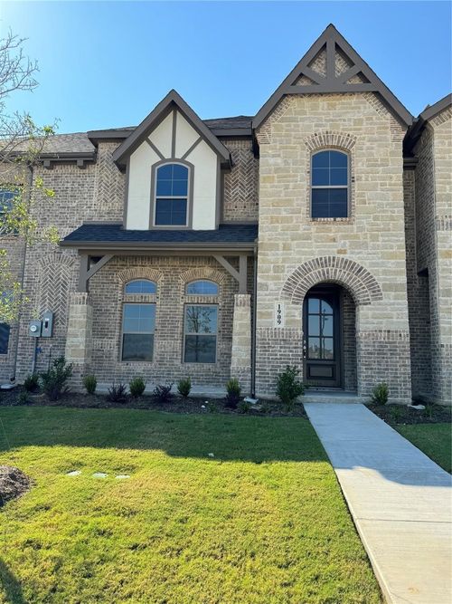 1909 Ethereal Ln, Waxahachie, TX, 75165-2790 | Card Image