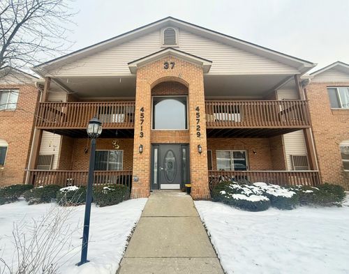 45717 Prairiegrass Ct, Van Buren Twp, MI, 48111-6429 | Card Image