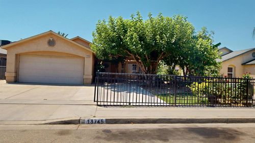 13745 E Bulah Avenue, Parlier, CA, 93648 | Card Image