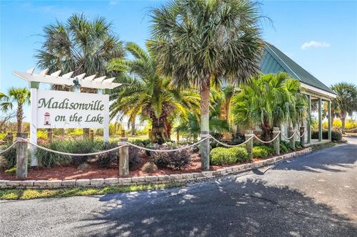 354 S Chenier Dr, Madisonville, LA, 70447-3022 | Card Image