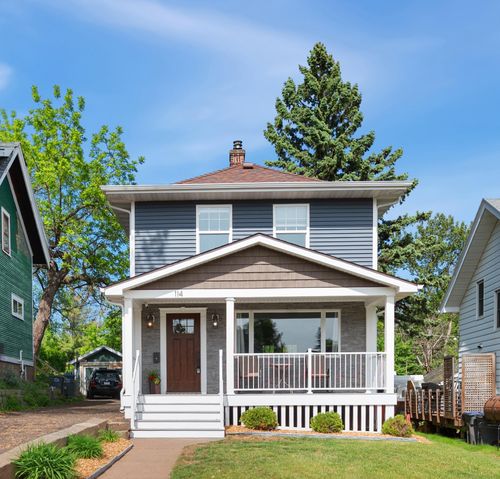 114 Chester Pkwy, Duluth, MN, 55805-1530 | Card Image