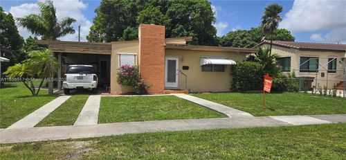 521 E 33rd St, Hialeah, FL, 33013-3350 | Card Image