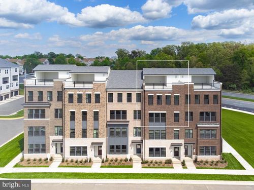 13704 Aviation Pl, HERNDON, VA, 20171-5480 | Card Image