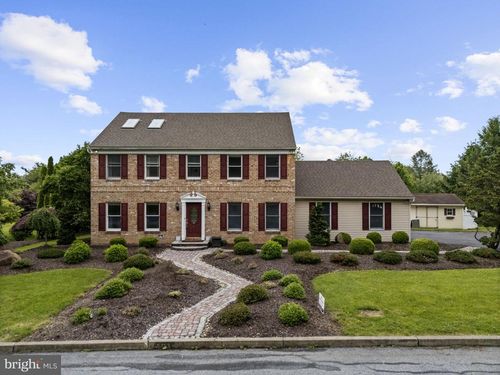 5753 Shady Ln, NAZARETH, PA, 18064-8640 | Card Image